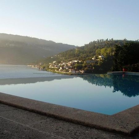 ヒーバ・ドウロ Casa Da Torre, Porto Mansoヴィラ エクステリア 写真